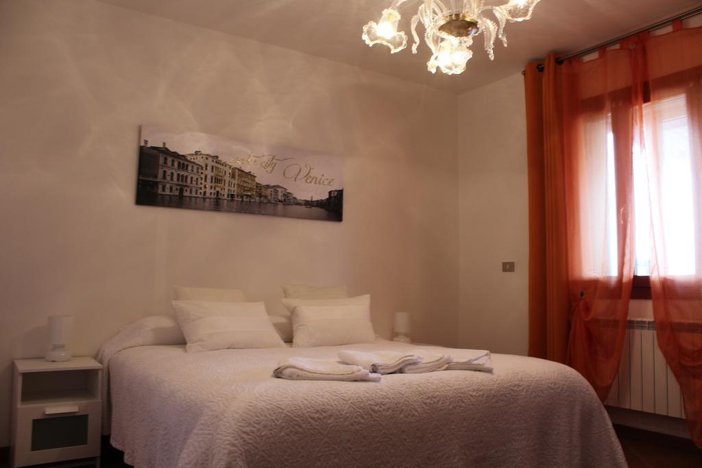 B&B Airport Venice Diego 2 Tessera Ruang foto